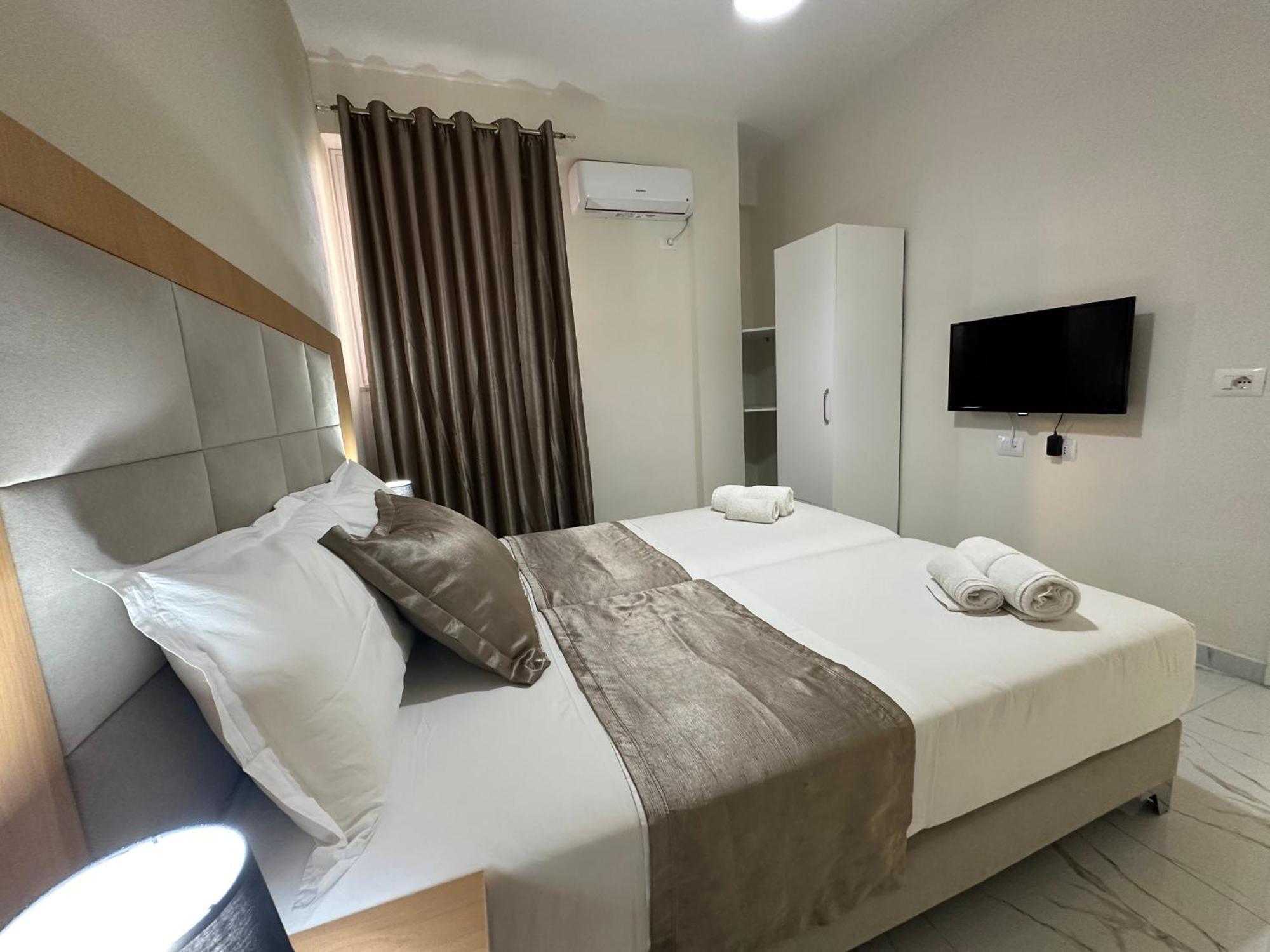 Dream Apartments Saranda Esterno foto